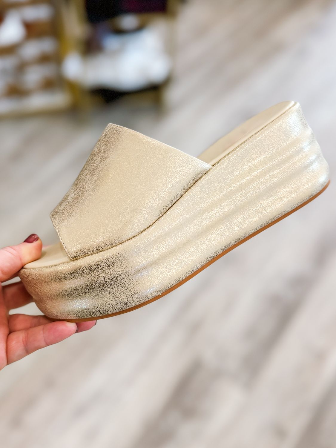 Harper Wedges - Gold