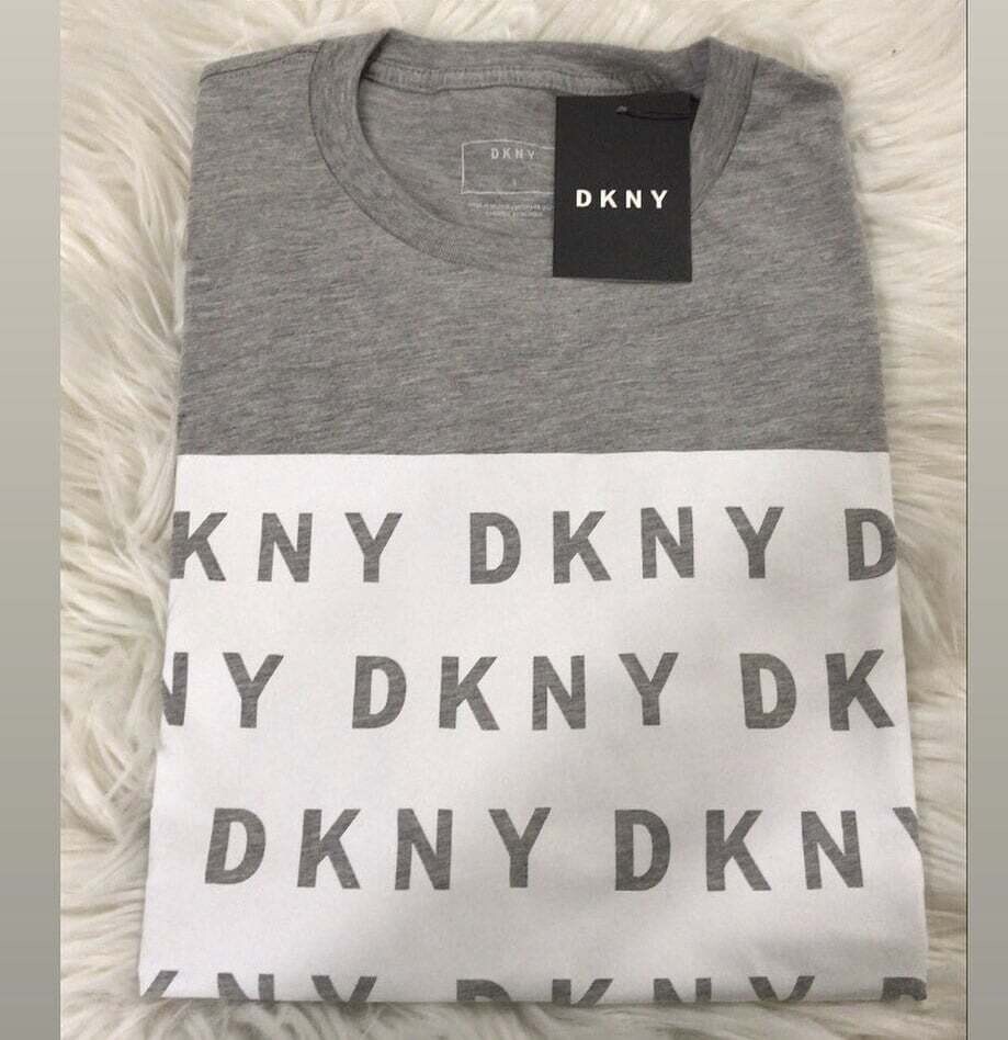 DKNY LESS IS MORE TEE