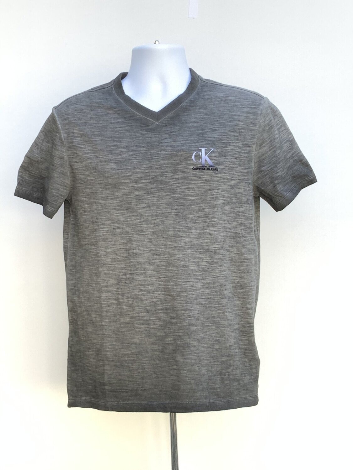 Calvin Klein Tee Monogram Pigmented Dye V-Neck