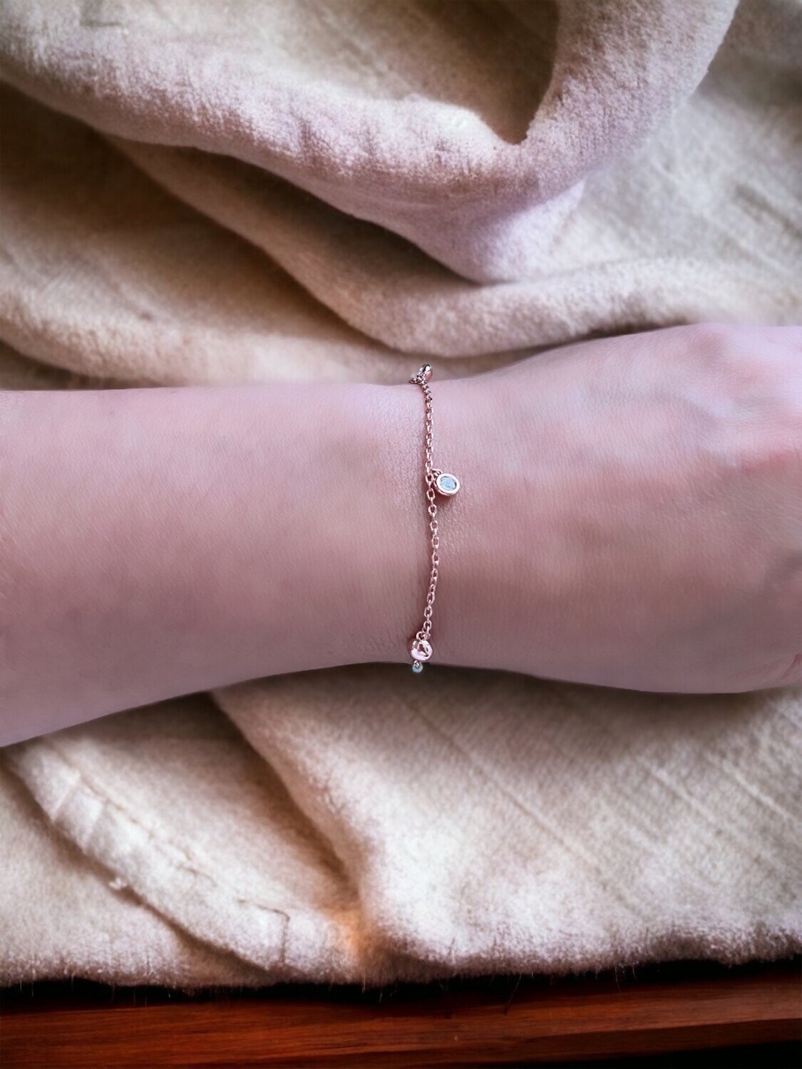 Bracelet Dazzling Round Swarovski Crystals Gold Plated, Color: Rose Gold