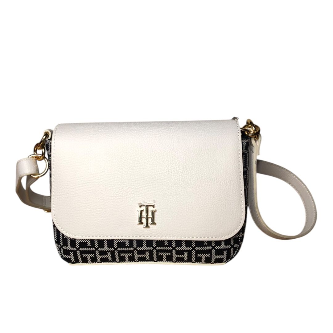 Tommy Hilfiger Crossbody Bag Flap Closure