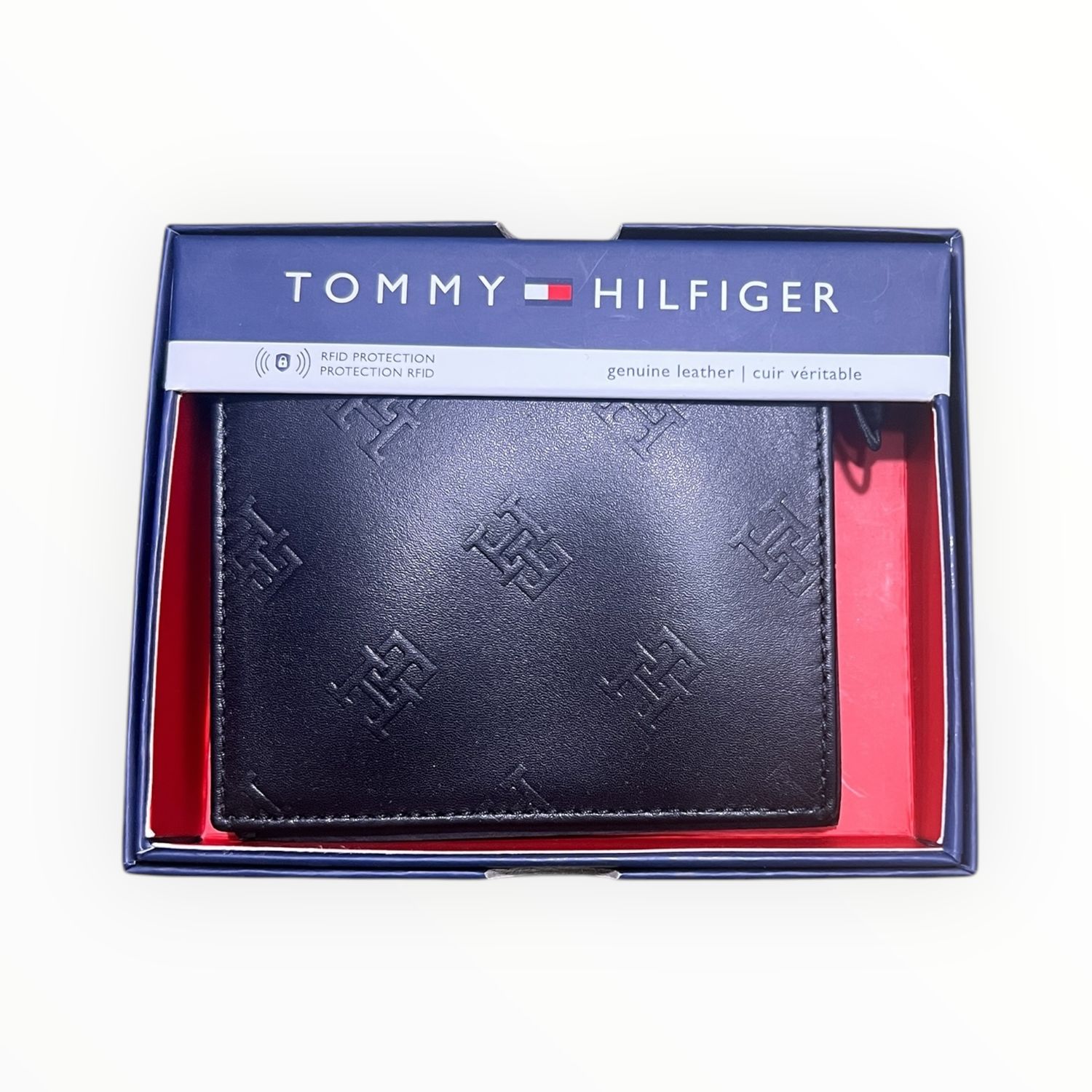 Tommy Hilfiger Billfold Embossed Logo Leather