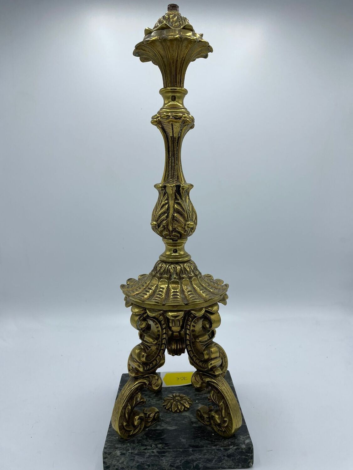 CANDELABRO DE BRONCE ANTIGUO CON BASE DE MARMOL