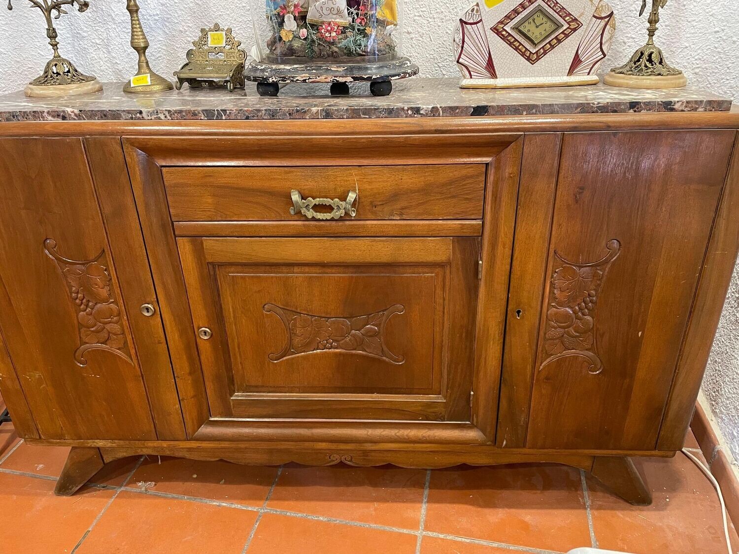 ARMARIO ANTIGUO CON MARMOL DE X160LARGO X 100ALTO x45 DE ANCHO