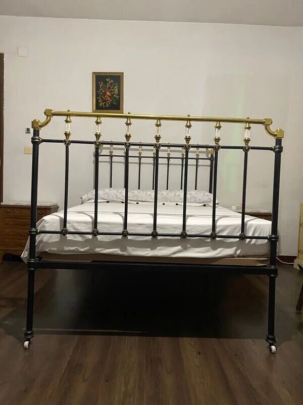 CAMA ANTIGUA