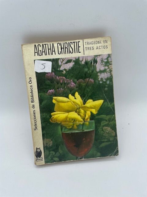 TRAGEDIA EN TRES ACTOS