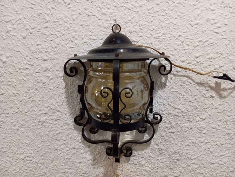 Lampara pared forjada
