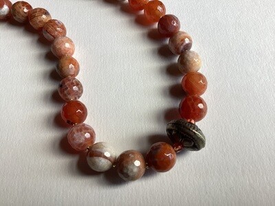 Faceted agate necklace