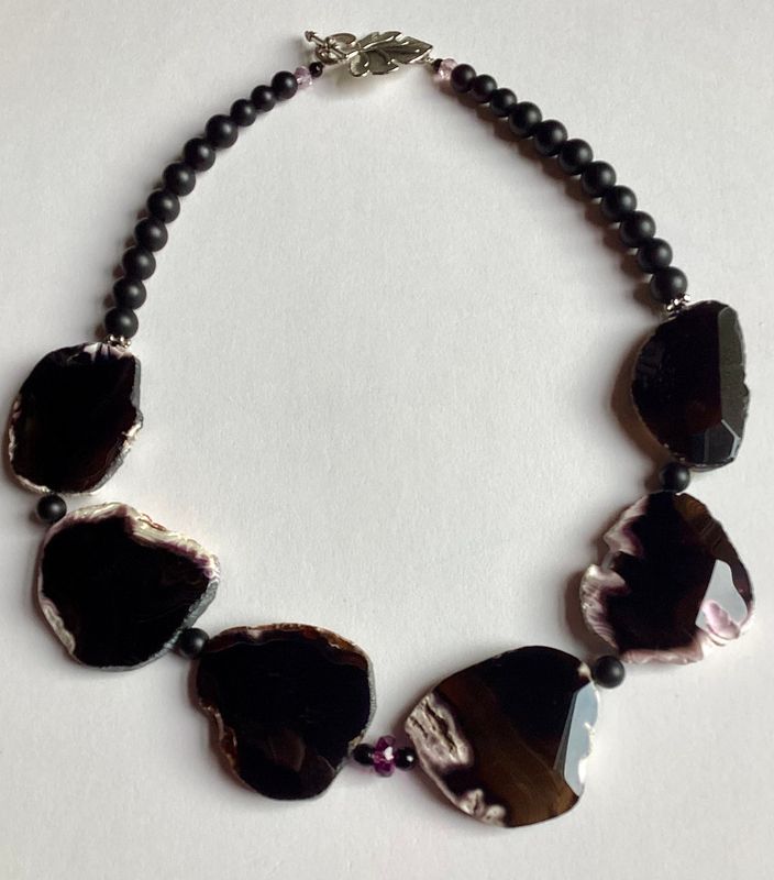 Agate slices necklace
