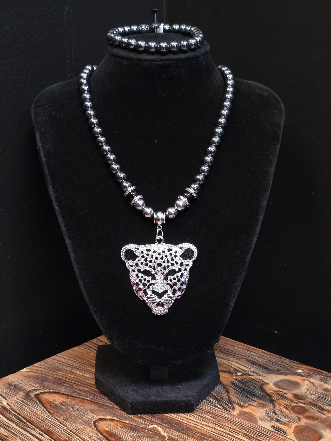 Stunning Silver &amp; Black Cheetah Necklace
