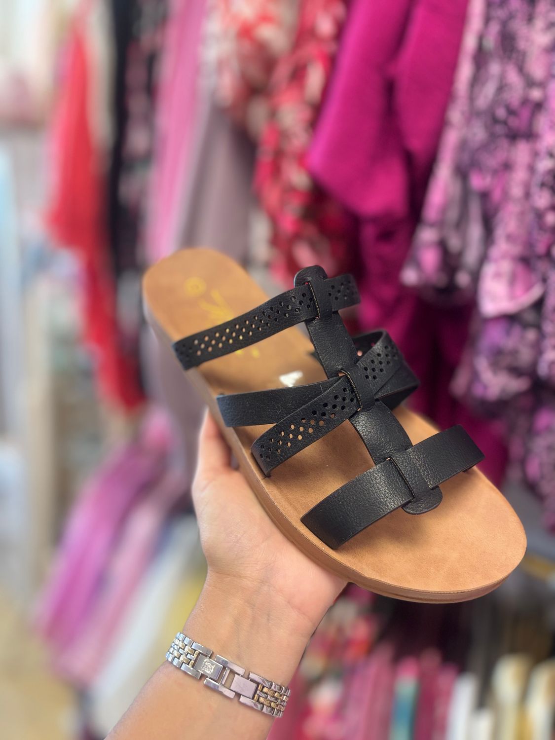 Ambu Black Sandal
