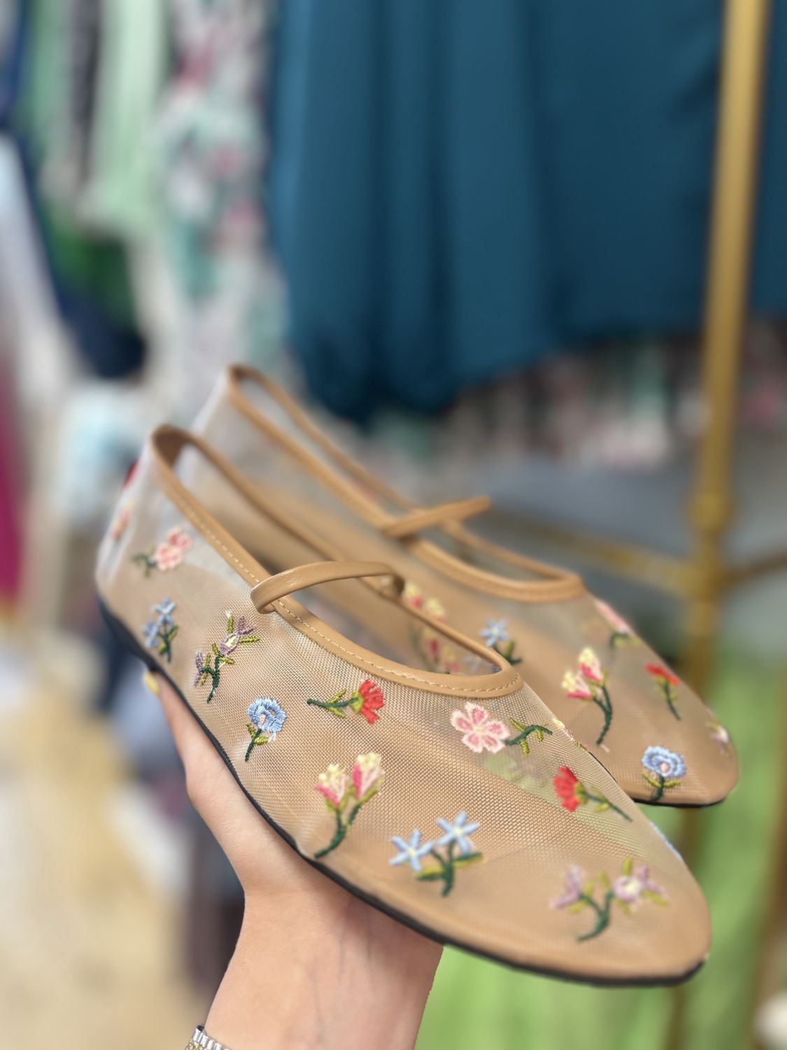 Embroidered Soda Flats