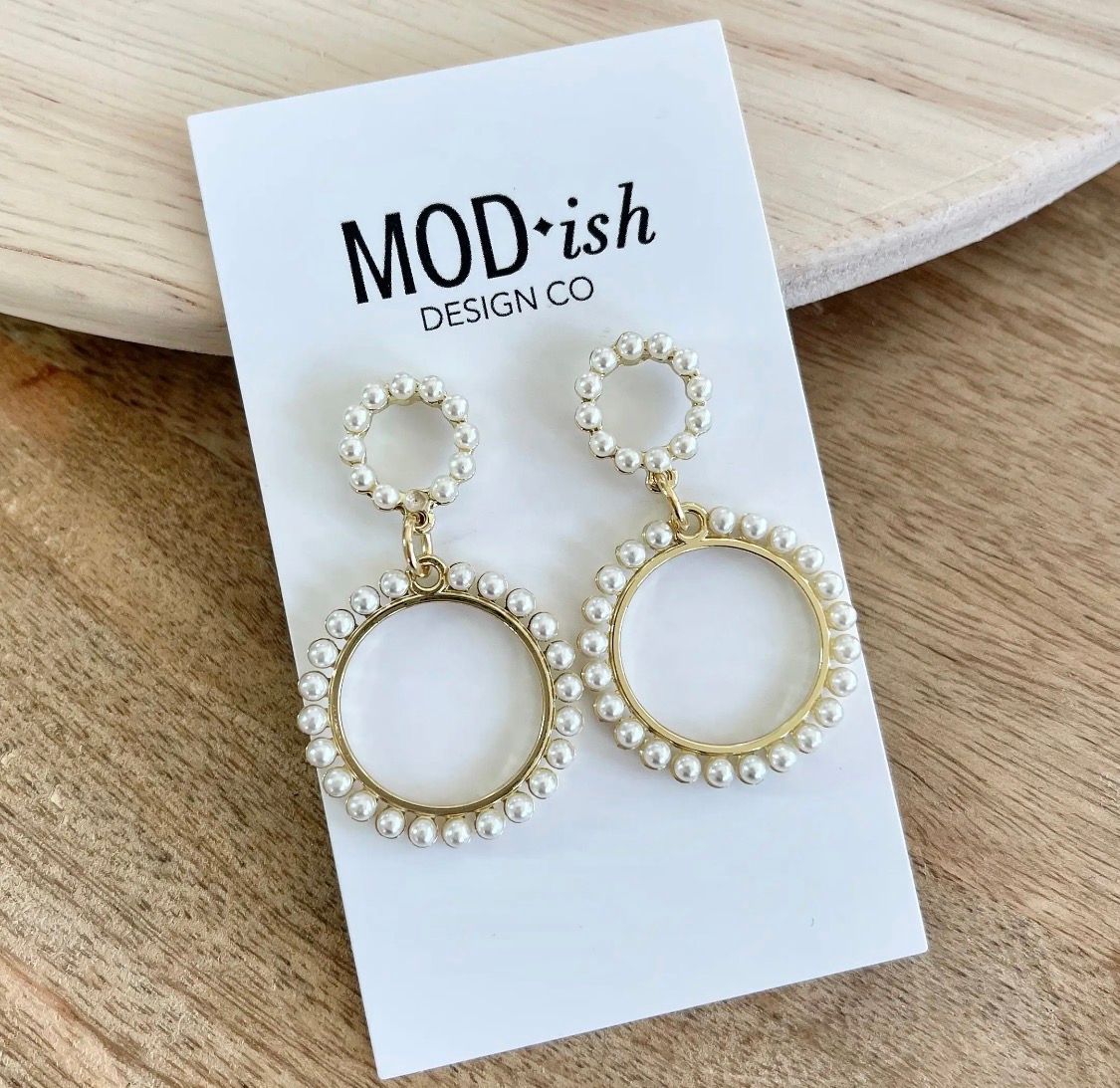 Circle Pearl Earrings