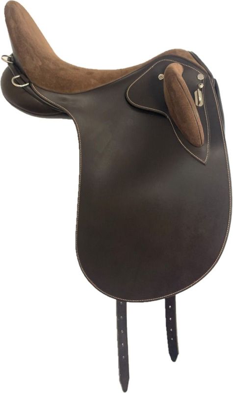 Cavalier Leather Stock Saddle - Brown, Small 15.5"