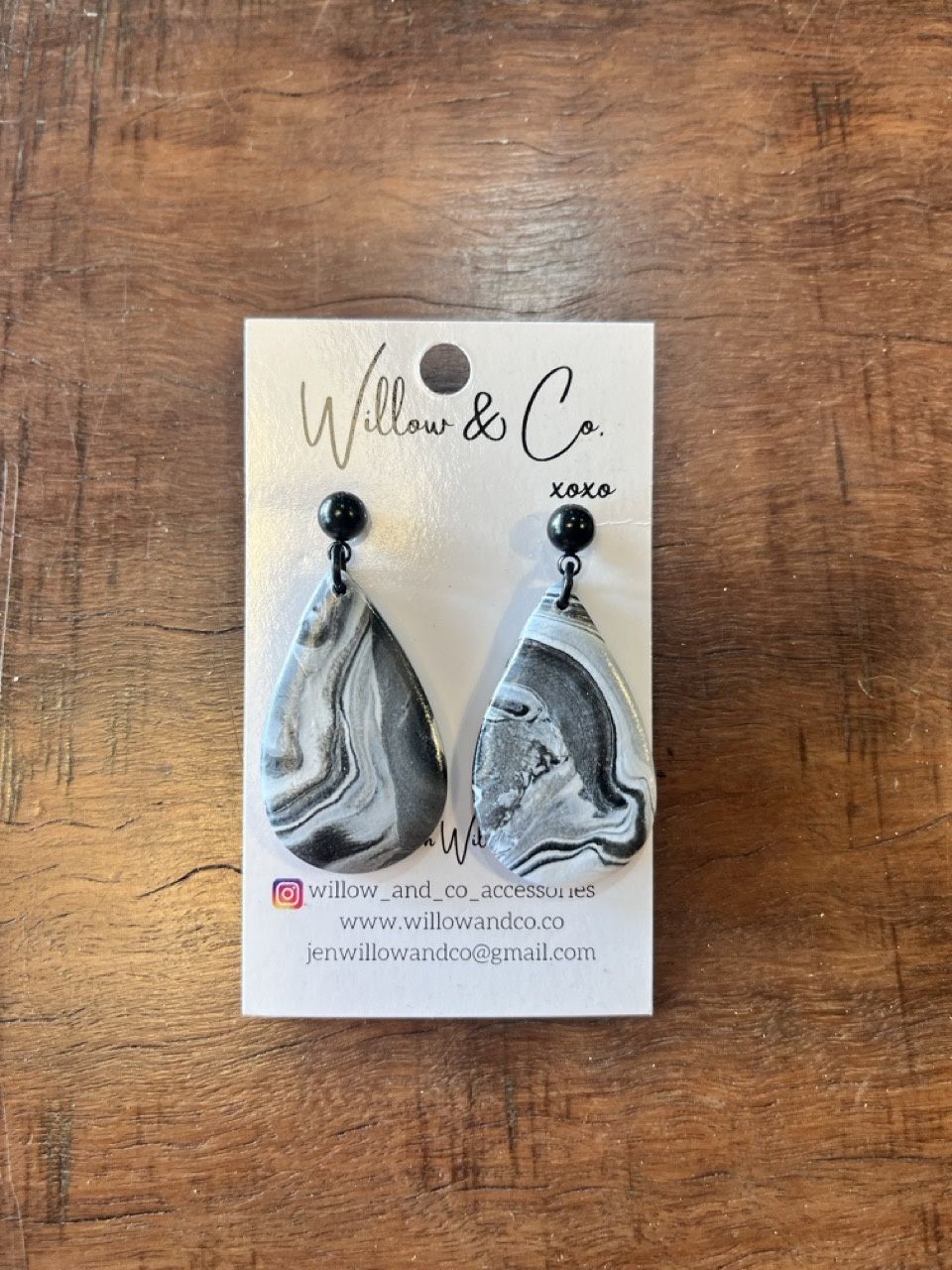 Willow &amp; Co Large Clay Teardrop Dangle - B&amp;W