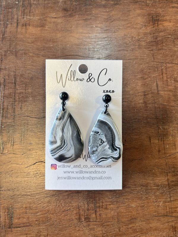 Willow &amp; Co Large Clay Teardrop Dangle - B&amp;W