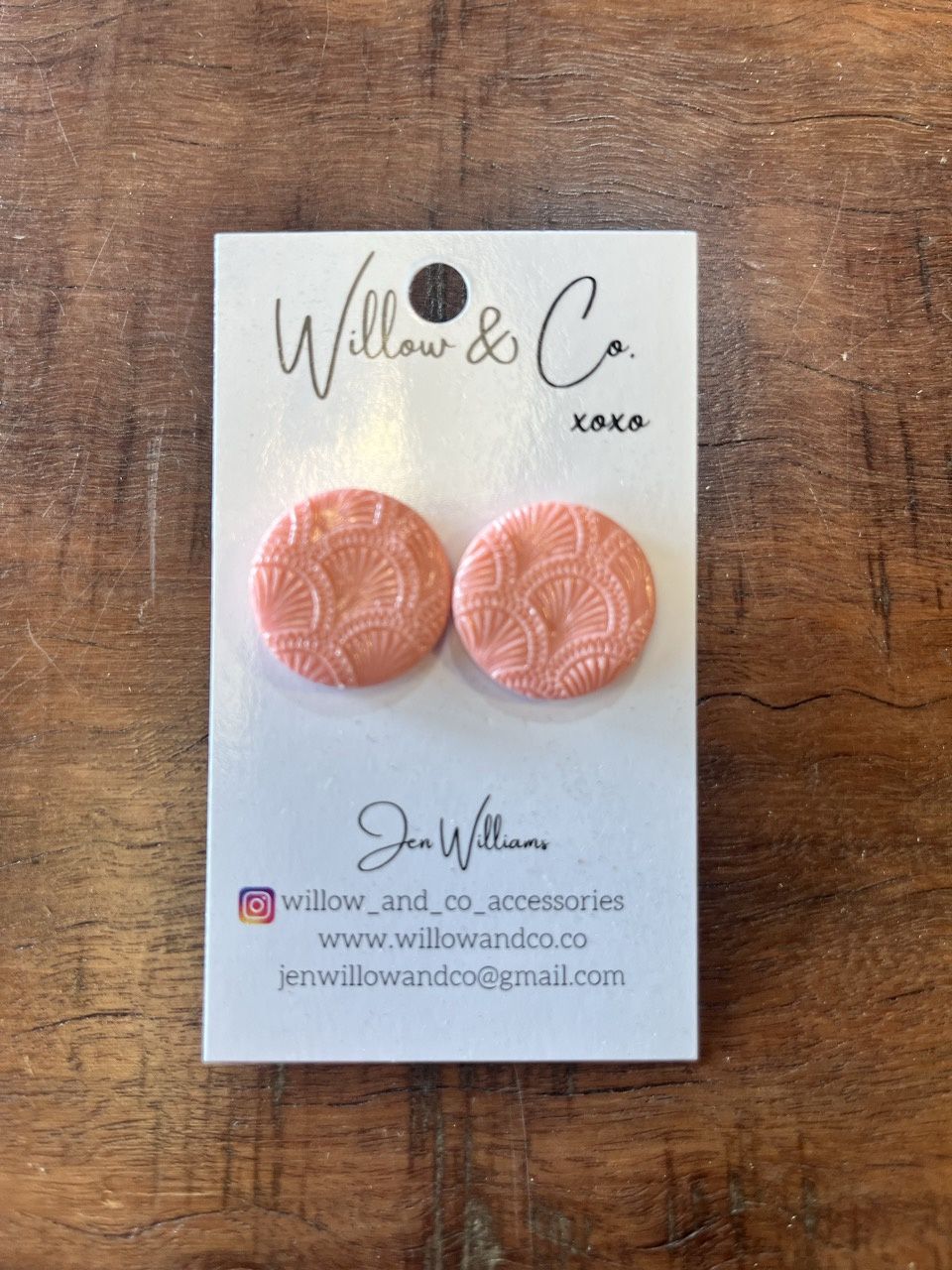 Willow &amp; Co 2cm Fan Textured Clay Stud - Peachy Pink