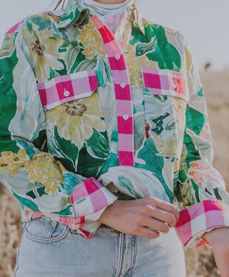 Antola Trading - Joscelin half button