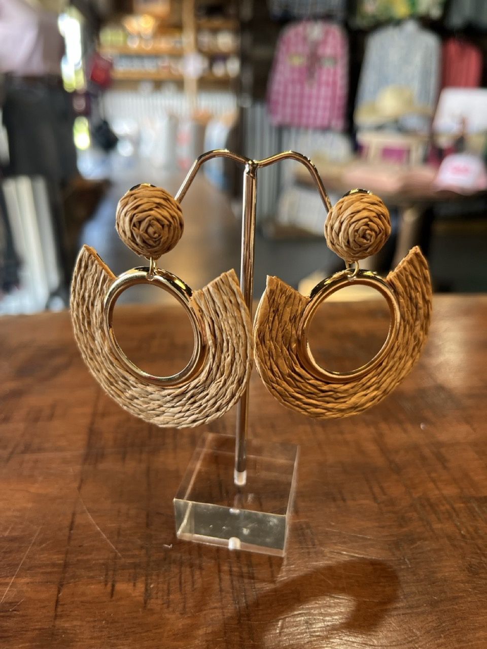 Straw Earrings, Style: Straw circles with gold centres
