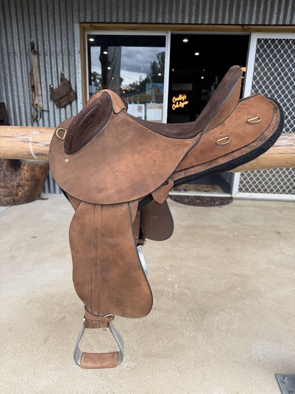 Southern Cross Work Saddle - halfbreed