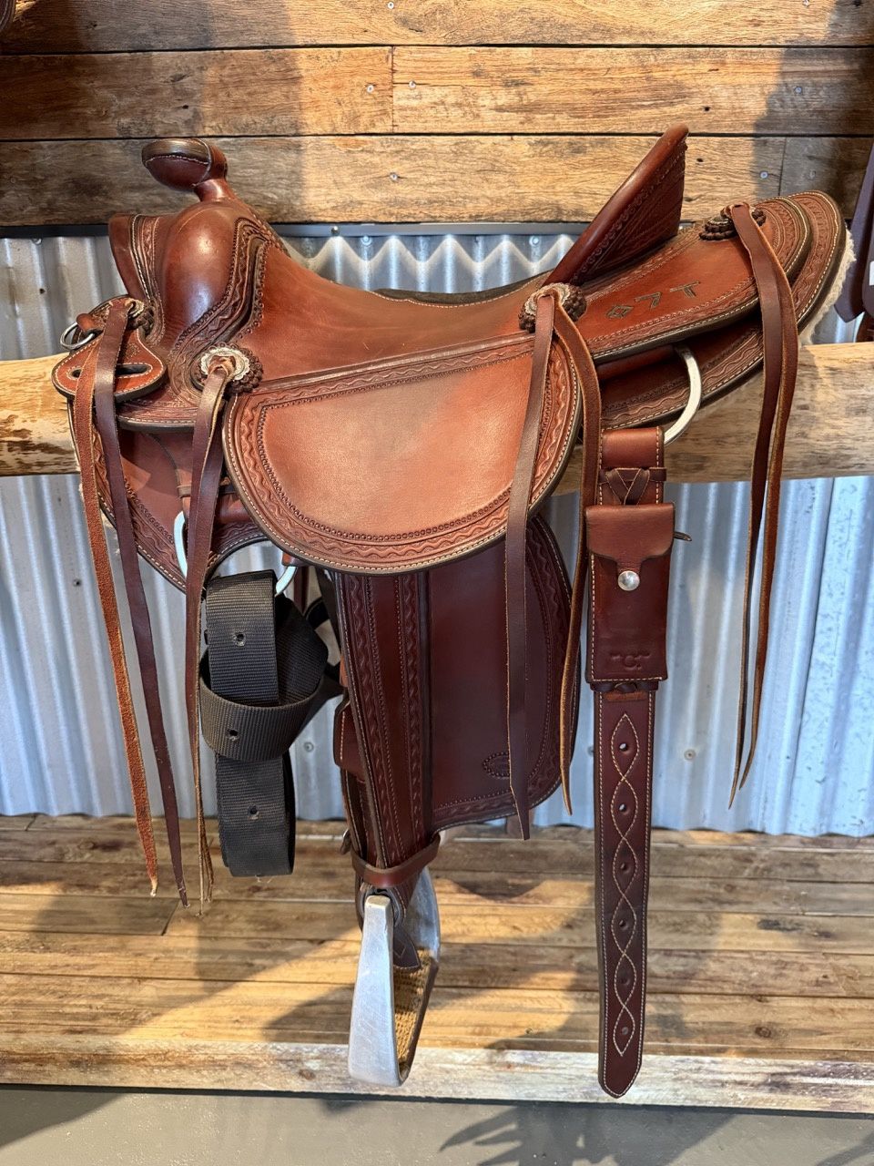 Custom Wade-inspired saddle