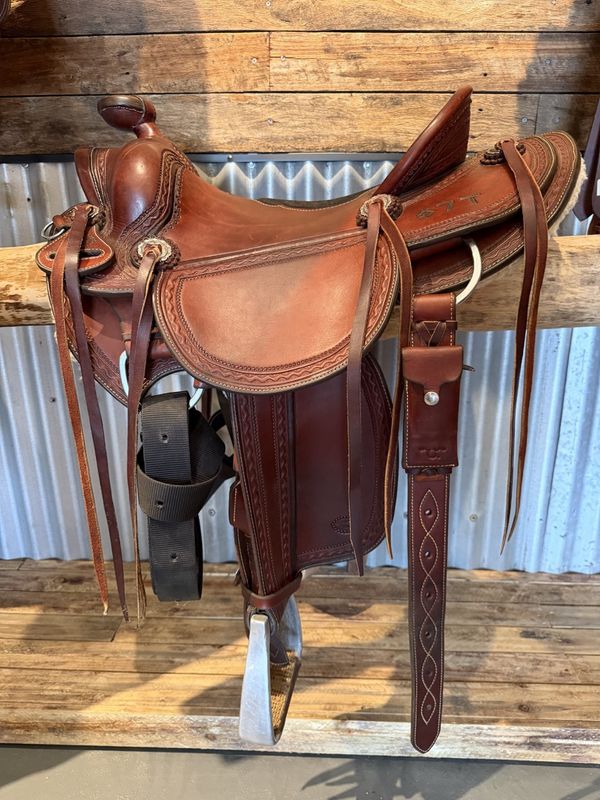 Custom Wade-inspired saddle
