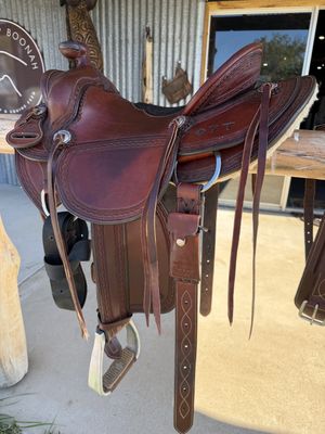 Custom Wade-inspired saddle