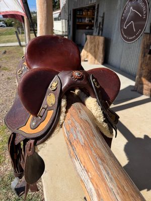 James Saddlery Colt Revolver – Flex-Fit Tree