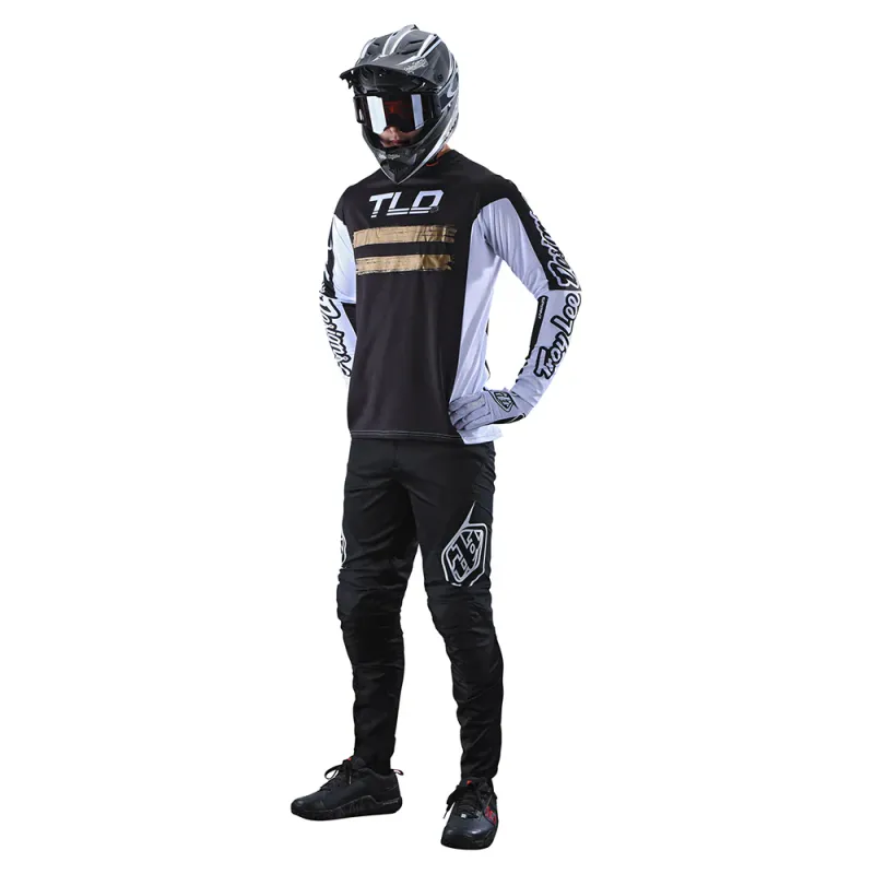 Clothing/Gear