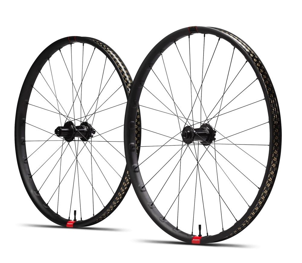 RESERVE 30 HD MX 90T DEG DT 350 6-Bolt XD 90T DEG Front 15x110 Rear 12x148