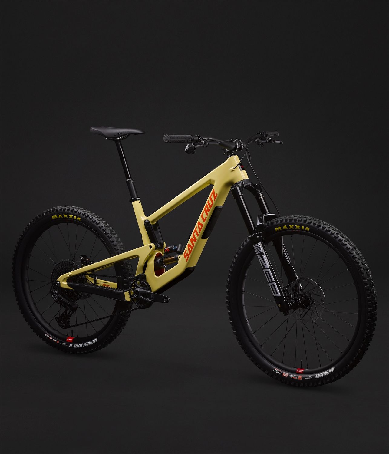 SANTA CRUZ NOMAD C  S