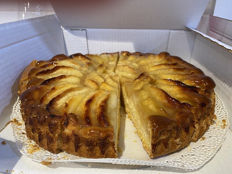 Whole Apple Crostata Cake