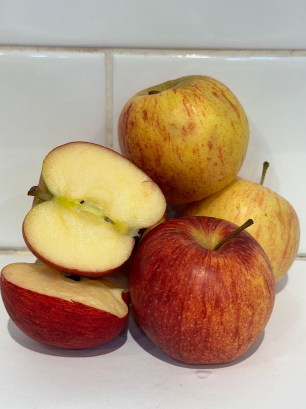 Royal Gala Apples, Each -