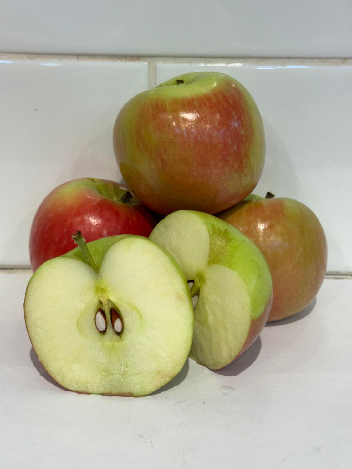Pinklady Apples, Each