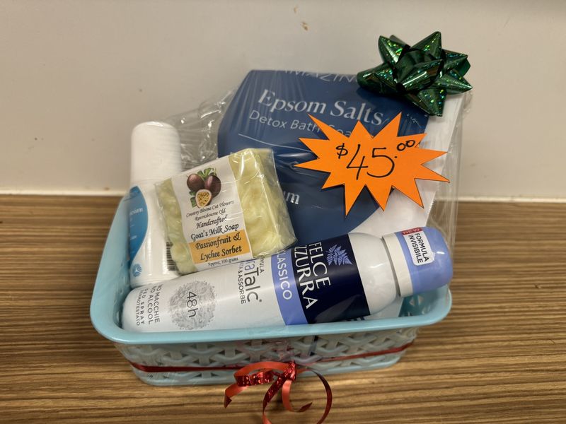 Magnesium and Pamper Gift Hamper, Each