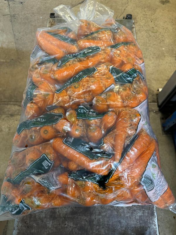 WHOLESALE - 1KG Pre Pack Carrots (20 x 1KG BAGS)