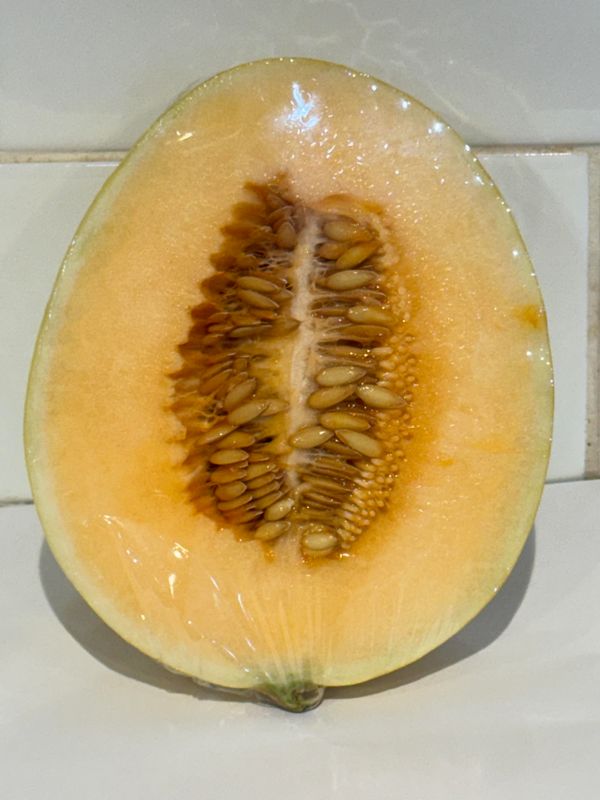 Candy Melon Cut (1/2), Each