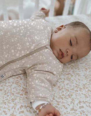 Günamüna- Bamboo Long Sleeve Transitional Swaddle Sack (.5 TOG)