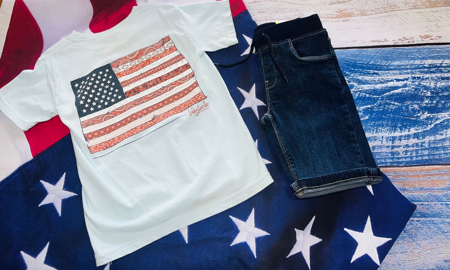 Lillybelle- SS22 American Flag S/S T-Shirt