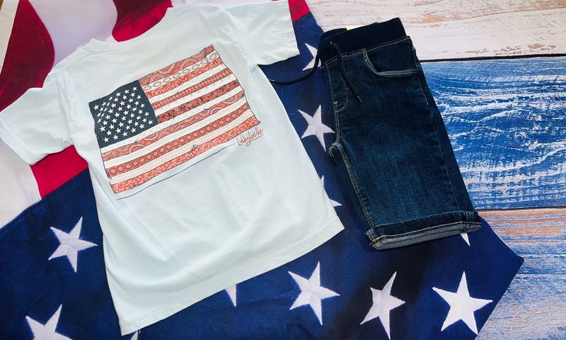 Lillybelle- SS22 American Flag S/S T-Shirt