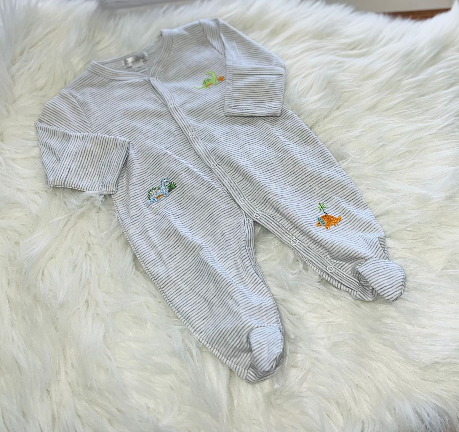 Kissy Kissy- Dino Frontier Footie, Size: NB, Color: K020 Grey, Style: KBQ08559N