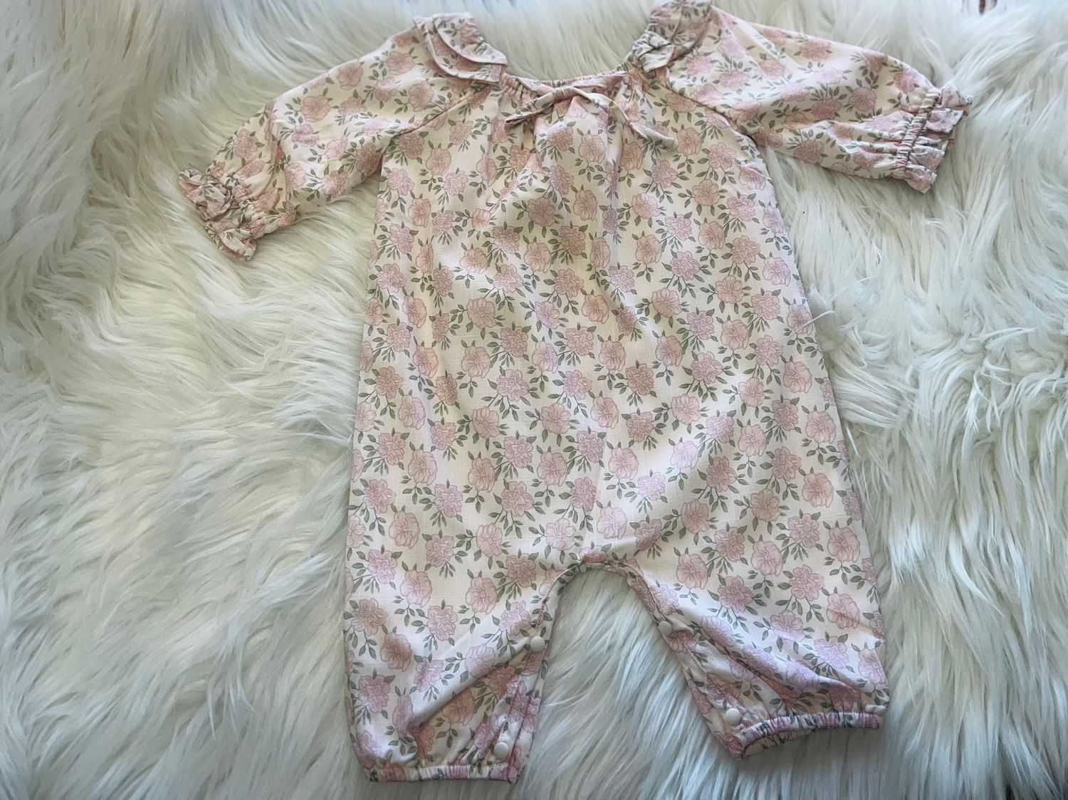 Isobella &amp; Chloe- Dewy Rose Romper