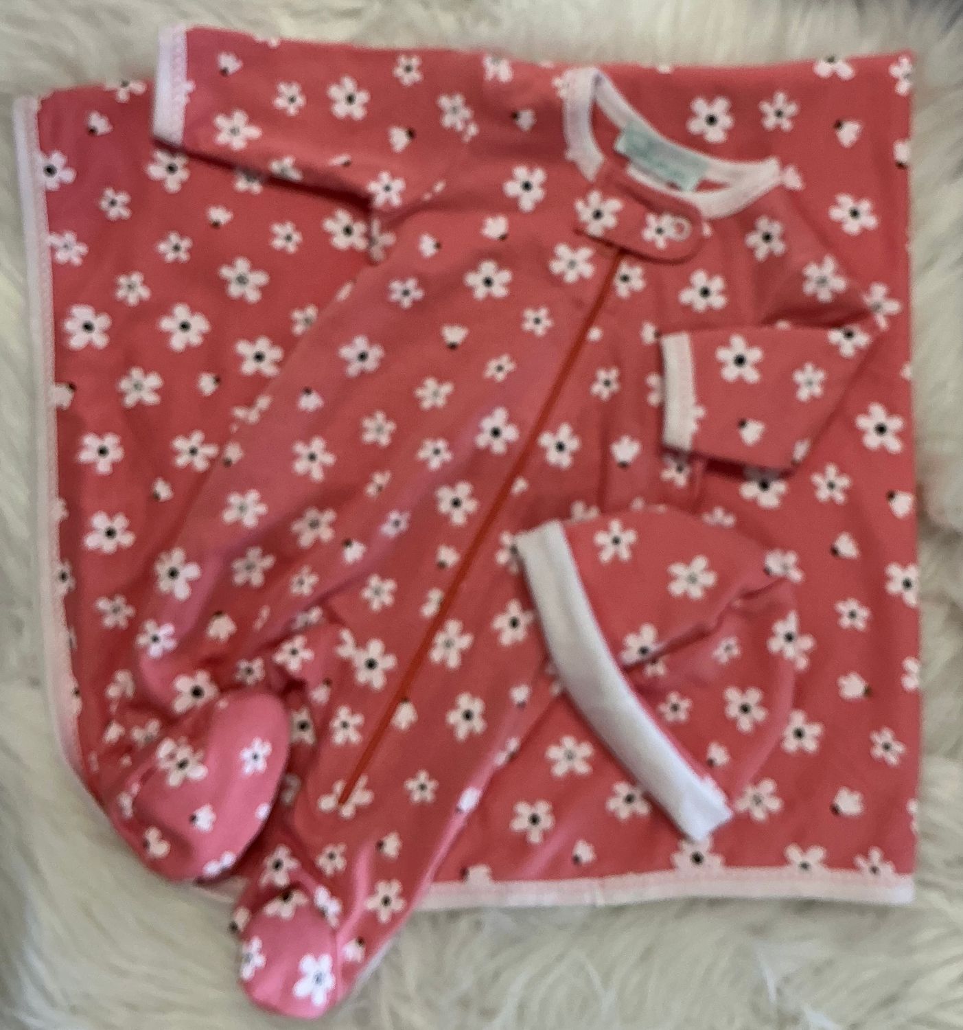 Shimoa Essentials - Flowers Footsie w/Zipper, Hat &amp; Blanket Set