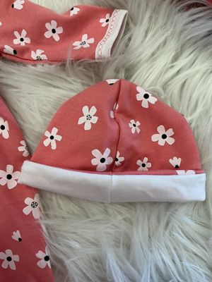 Shimoa Essentials - Flowers Footsie w/Zipper &amp; Hat