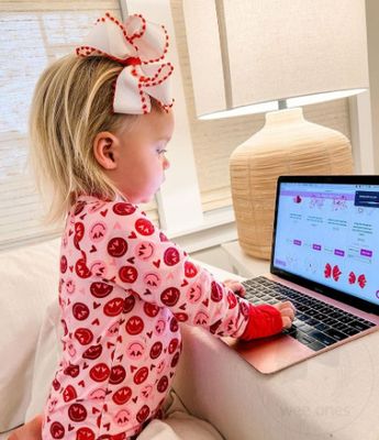 Wee Ones- Holiday Style Pom-Pom Edge Grosgrain Overlay Bow