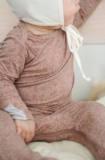 Günamüna- Bamboo Convertible Footie PJ