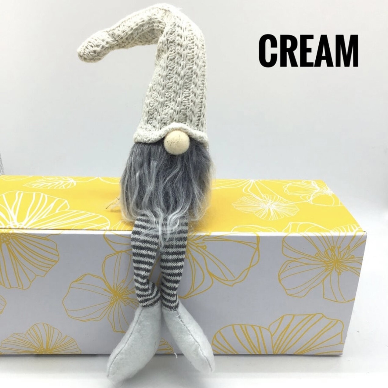 Gnomes, Color: Cream