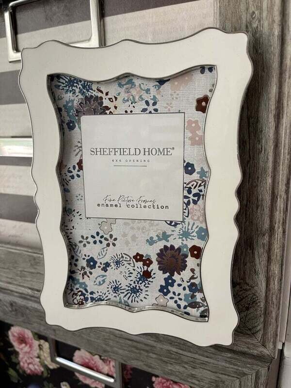 Sheffield Home Picture Frame 4x6  Silver Trim