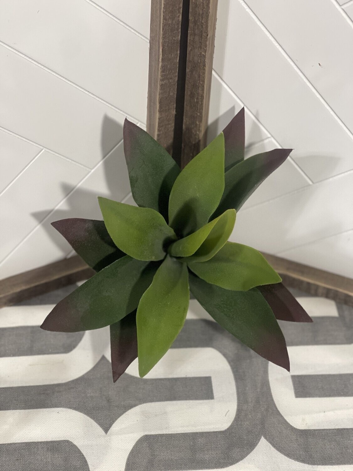 9&quot; Green Agave Stem