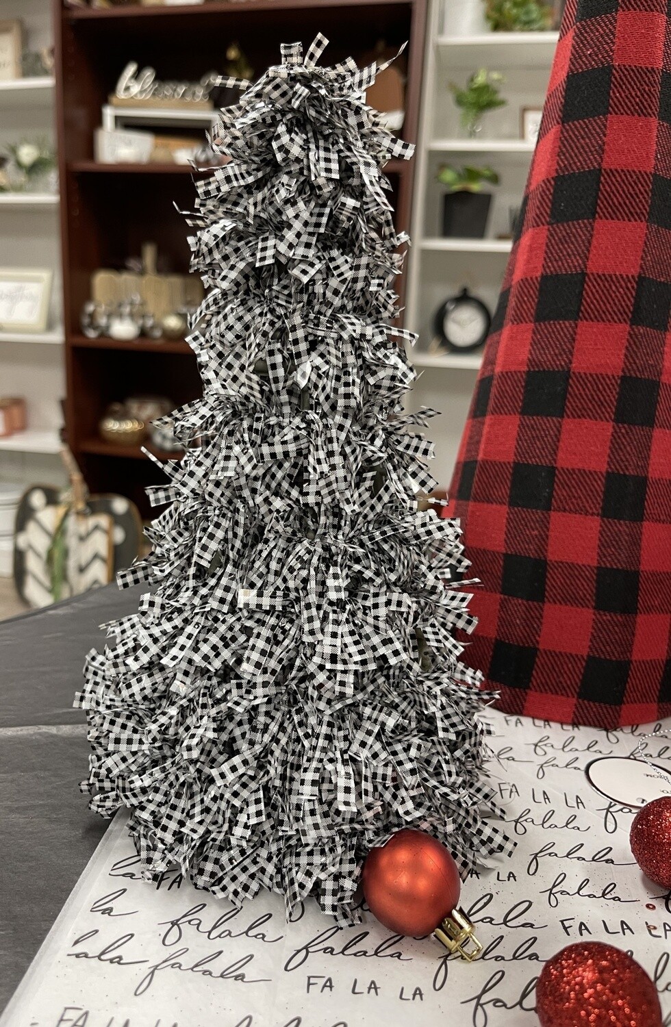Black and White Plaid Christmas Tree  10&quot;